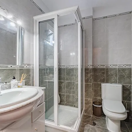 Sunset Horizon Retreat By Eden Sauzal