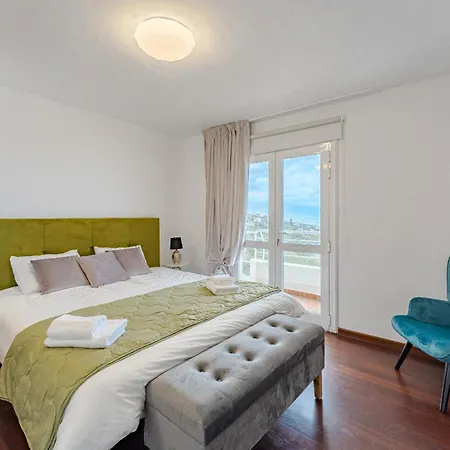 Sunset Horizon Retreat By Eden *