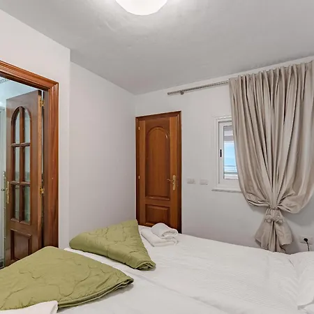 Sunset Horizon Retreat By Eden Villa Sauzal