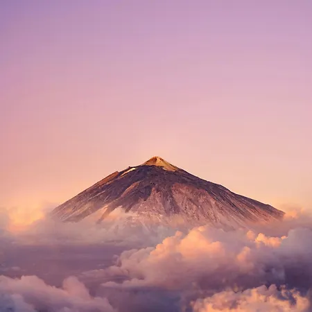 Sunset Horizon Retreat By Eden Vila *